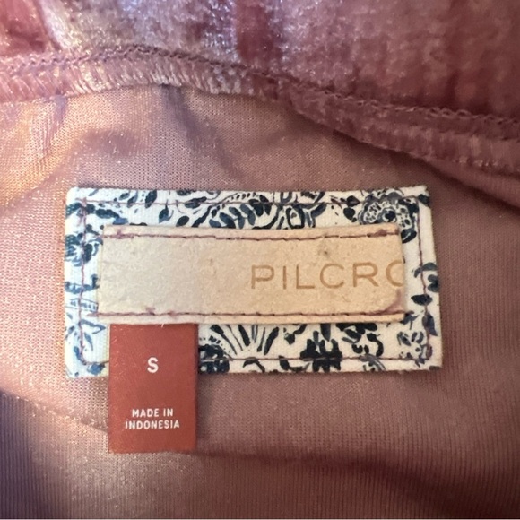 Pilcro Anthropologie Pink Crushed Velvet Velveteen Mock Neck Top Size Small - Picture 6 of 11